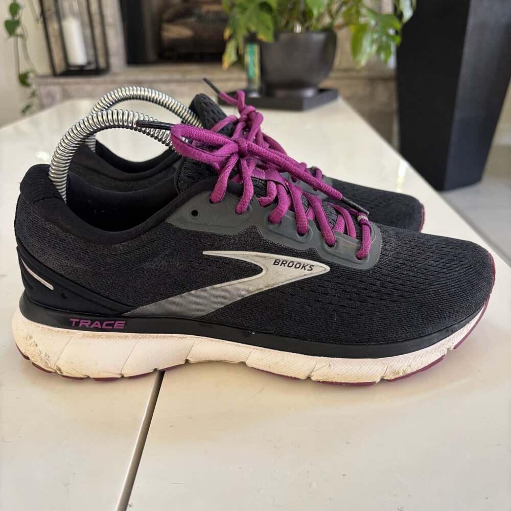 Brooks Trace Women's Neutral Running Shoes Ebony Black Wood Violet Size 8